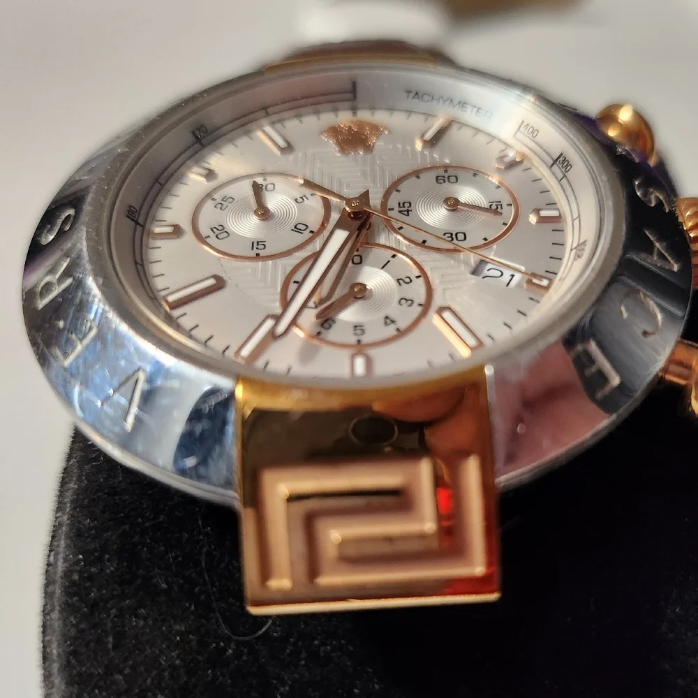 Great Versace Watch - Picture 3 of 12